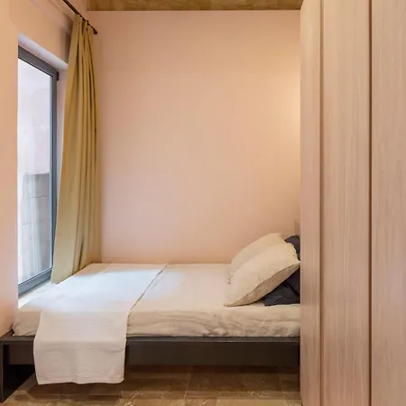 Privatunterkunft Medieval Knights House Gf App With Sea View At The Marina