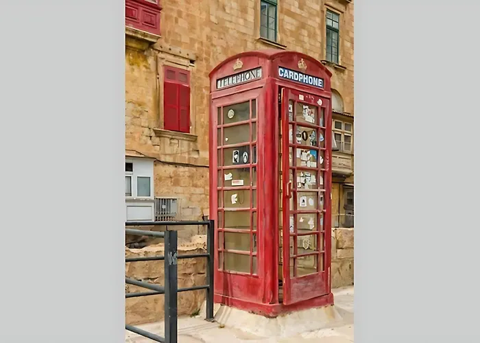 Ground Floor Appartment In Medieval Knights House With Sea View At The Marina