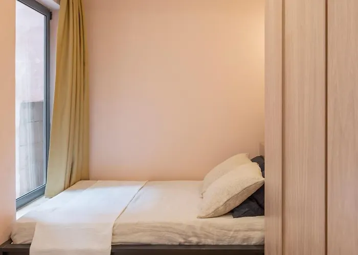 ホームステイ Ground Floor Appartment In Medieval Knights House With Sea View At The Marina