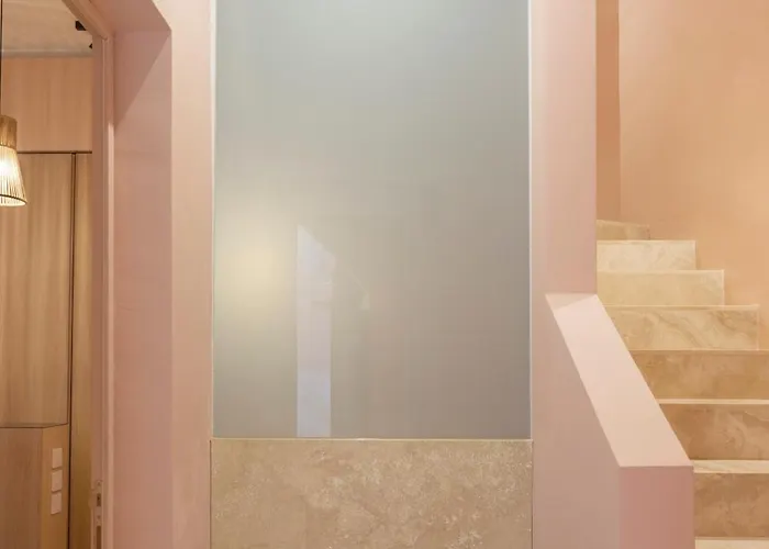 ホームステイ Ground Floor Appartment In Medieval Knights House With Sea View At The Marina セングレア