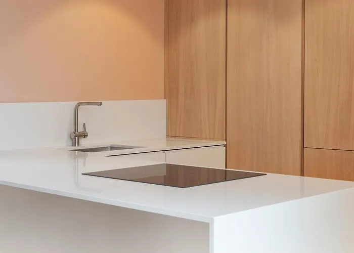 Ground Floor Appartment In Medieval Knights House With Sea View At The Marina *