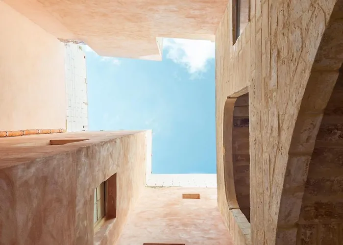 ホームステイ Ground Floor Appartment In Medieval Knights House With Sea View At The Marina