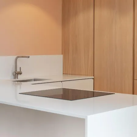 Medieval Knights House Gf App With Sea View At The Marina *