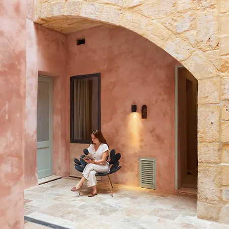 Historic Ground Floor In Medieval Knights House With Sea View At The Marina